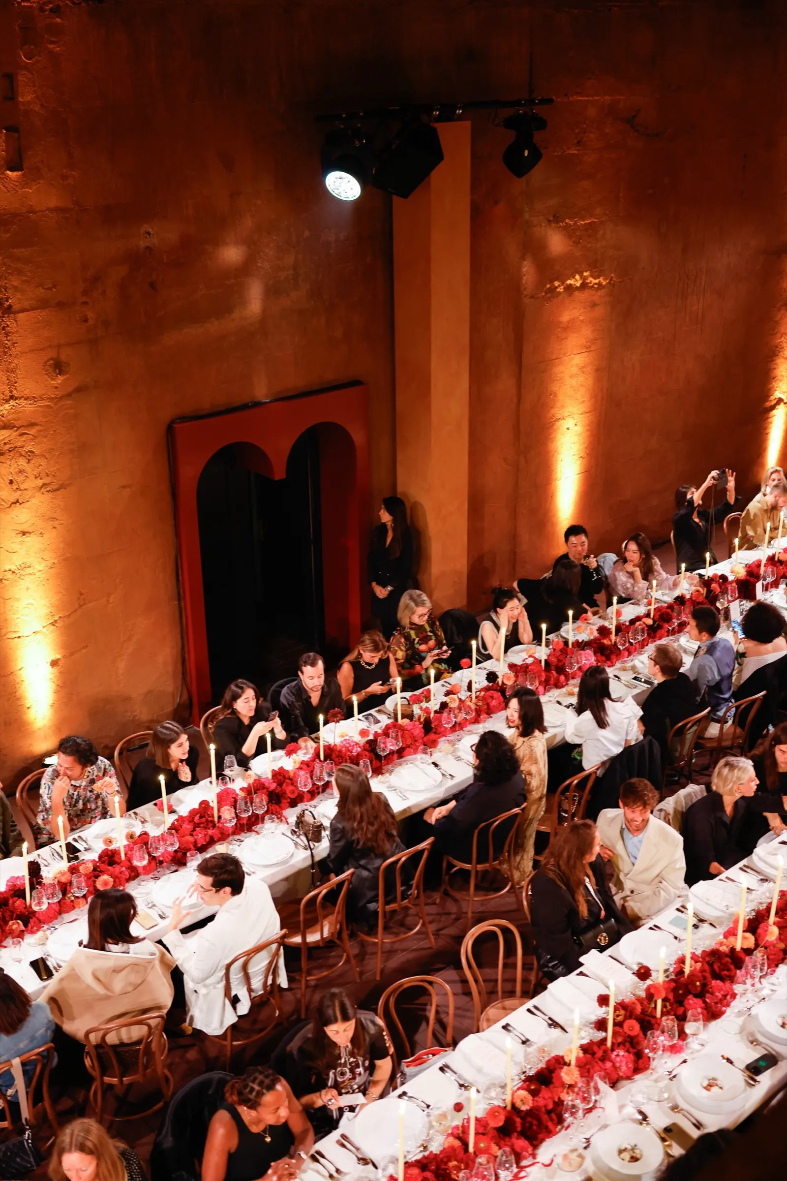 Louis Vuitton — Cena de gala Cruise 2025 en La Fábrica de Ricardo Bofill, La Fábrica, Sant Just Desvern (Barcelona). Fotografía de Noomadik.
